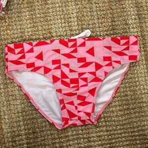 mens Speedo brief pink with elastic waist and comfortable fit.